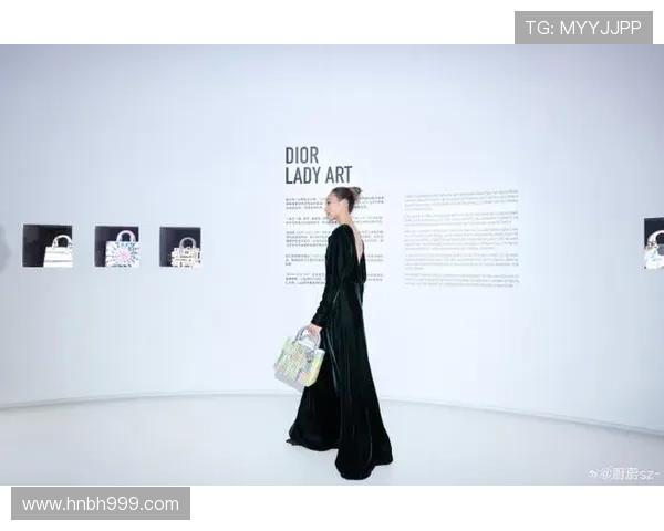 曾允柔：穿越时光的东方韵致，点亮现代生活的优雅光芒